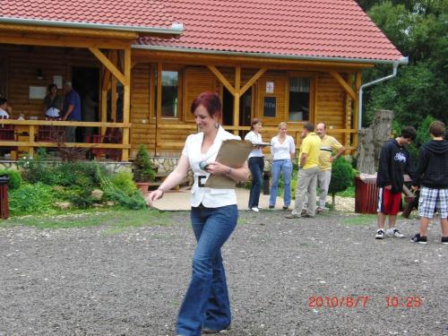 2010.08.07 Konyvbemutato0-009