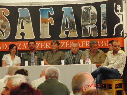 2010.08.07 Konyvbemutato0-036