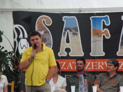 2010.08.07 Konyvbemutato0-042