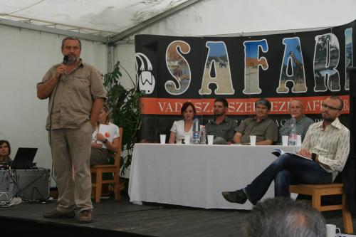 2010.08.07 Konyvbemutato1-021