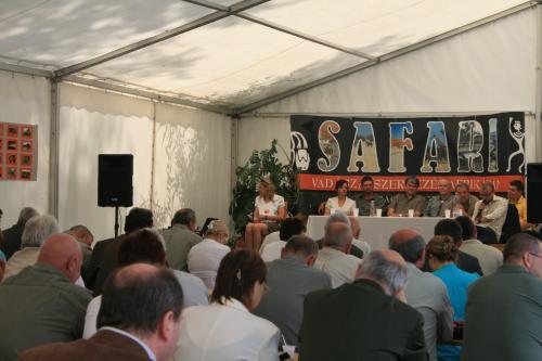 2010.08.07 Konyvbemutato1-029