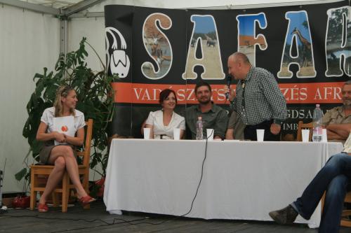2010.08.07 Konyvbemutato1-034